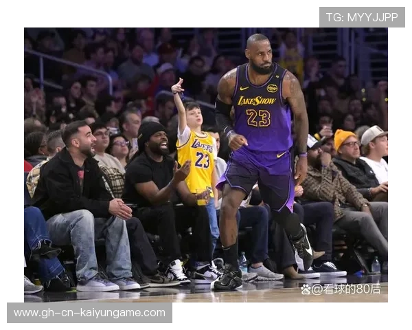 NBA揭幕战詹姆斯砍下三双,湖人开门红,詹姆斯空砍38分湖人